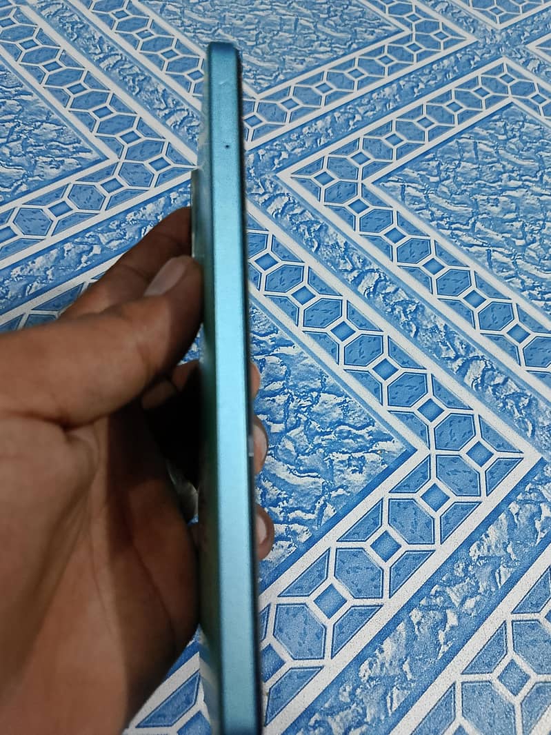 OPPO A78 3