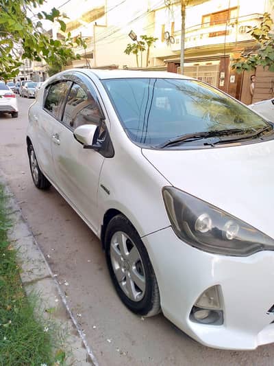 Toyota Aqua 2012 Totally Genuine Condition
