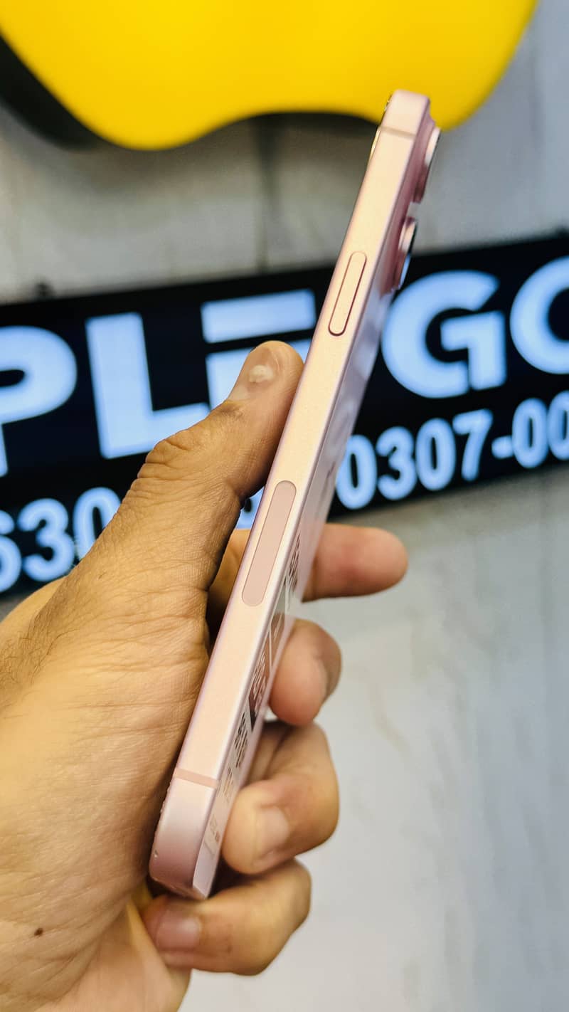 Apple iPhone 15 plus 2