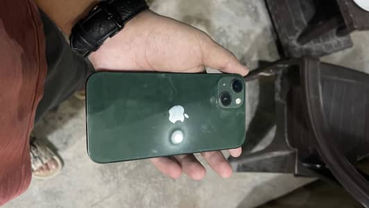 Apple iPhone 13