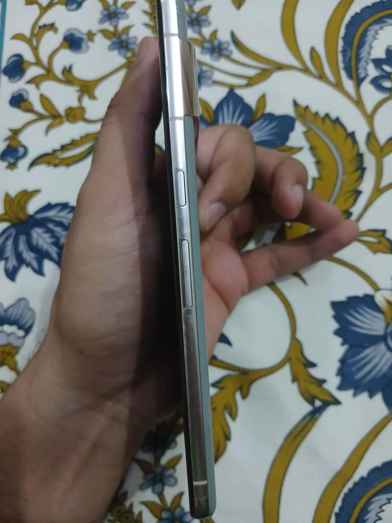 Google Pixel 7 Pro 0