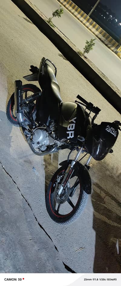 YBR 125 Awesome condition o3o2'o873485