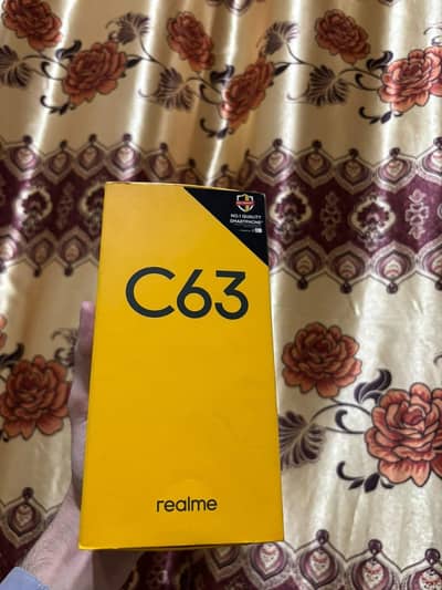 Realme C63