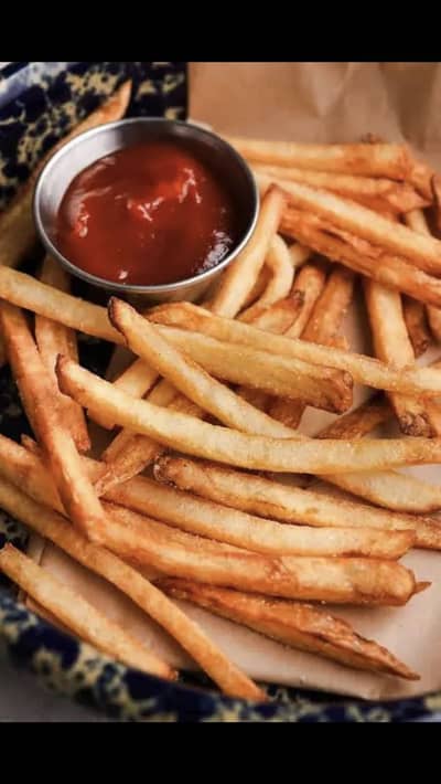 Fries stall k lia larka ki zarurat