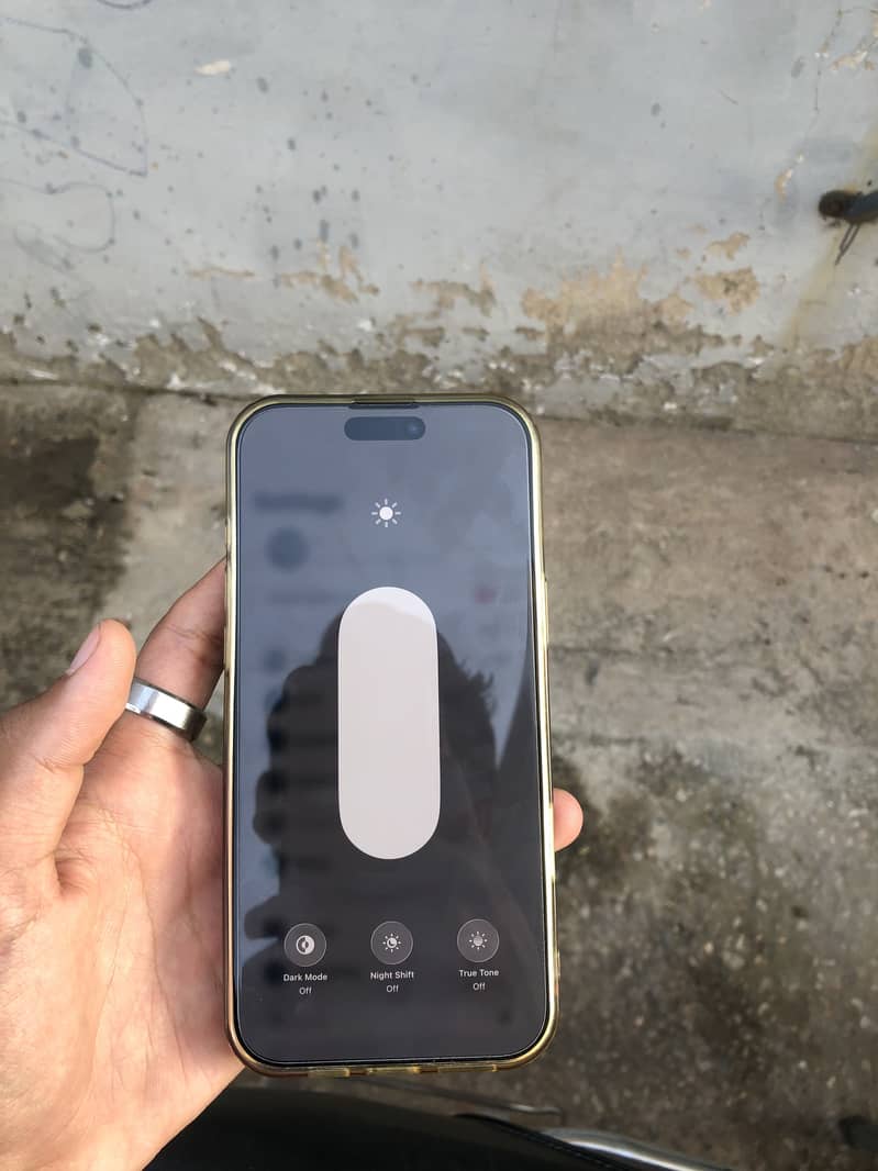 Apple iPhone 16 Pro Max 8