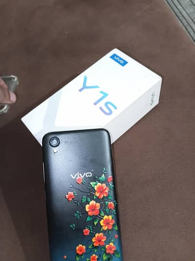 Vivo Y1s