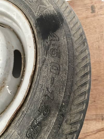 suzuki ravi, carry dibba tyre