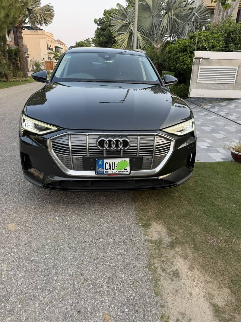 Audi E-Tron 2021 0