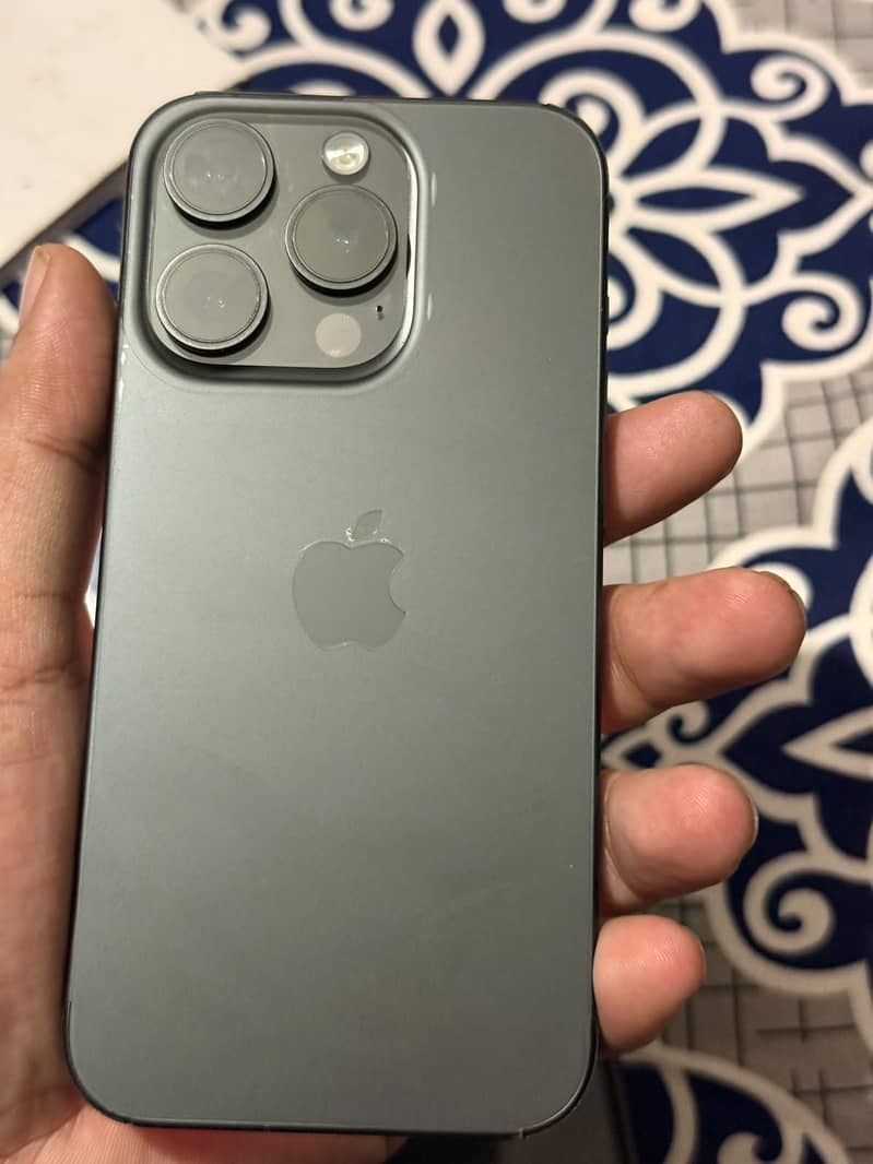 Apple iPhone 15 Pro 1