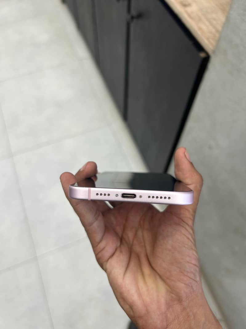 Apple iPhone 15 plus 3