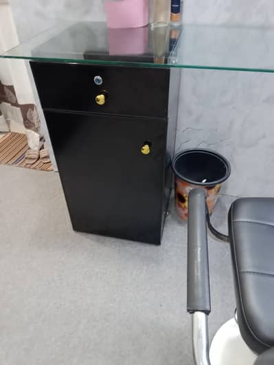 Beauty Parlor For sale urgent