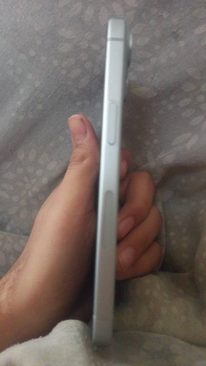 Apple iPhone 15 1