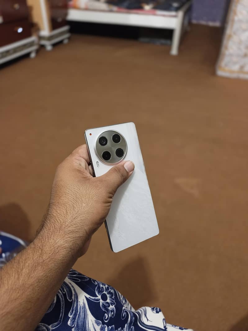 Tecno CAMON 30 2