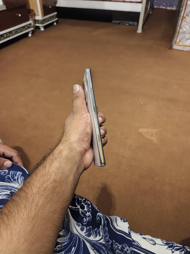 Tecno CAMON 30 8