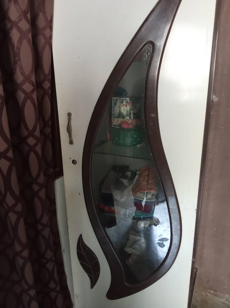 bed room set mint condition 4