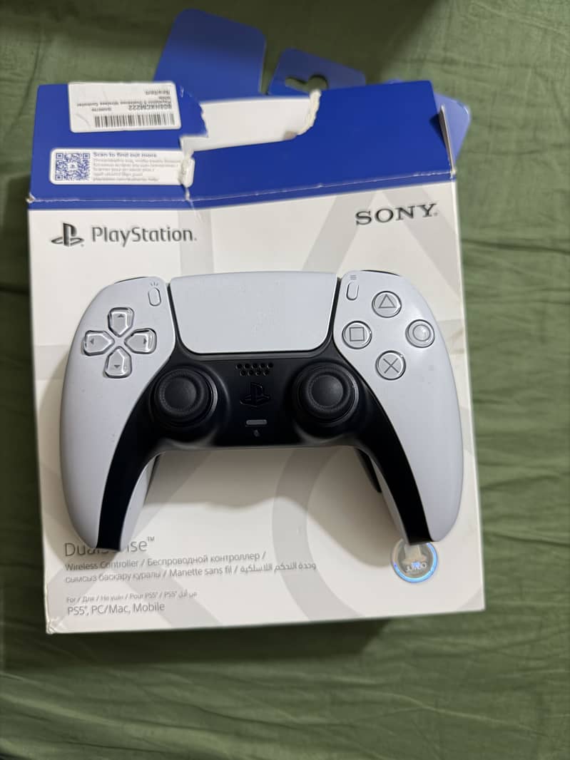 PS5 Controller White With Box 3