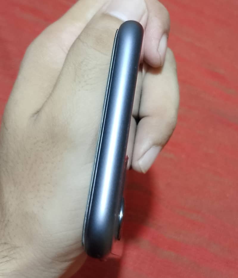 Apple iPhone 11 1