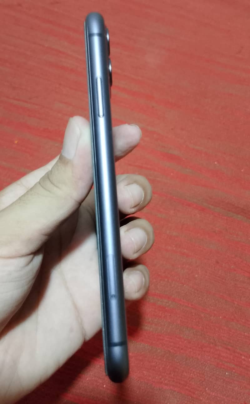 Apple iPhone 11 2