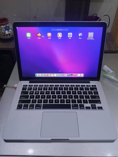 MacBook pro 2015  16GB / 513 GB genuine piece