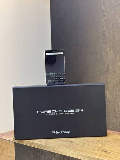 BlackBerry Porsches design P9983