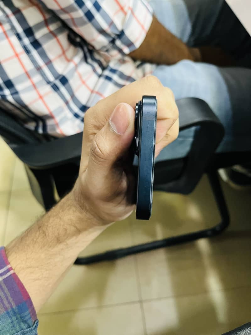 Apple iPhone 14 5
