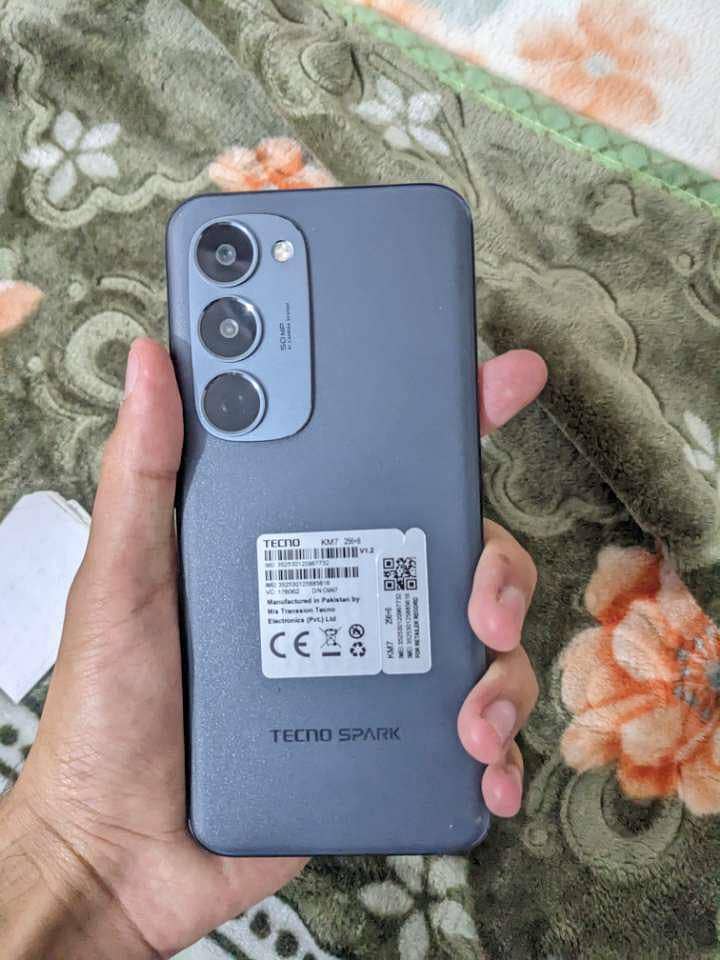 Tecno Spark 40 pro plus 1