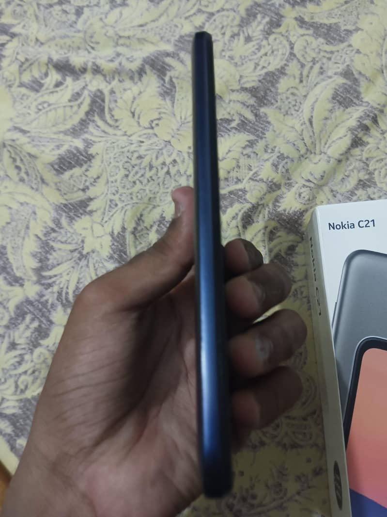 Nokia C21 7
