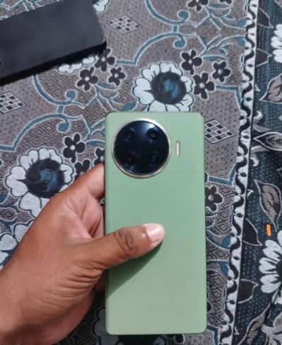 Tecno Spark 20 Pro Plus