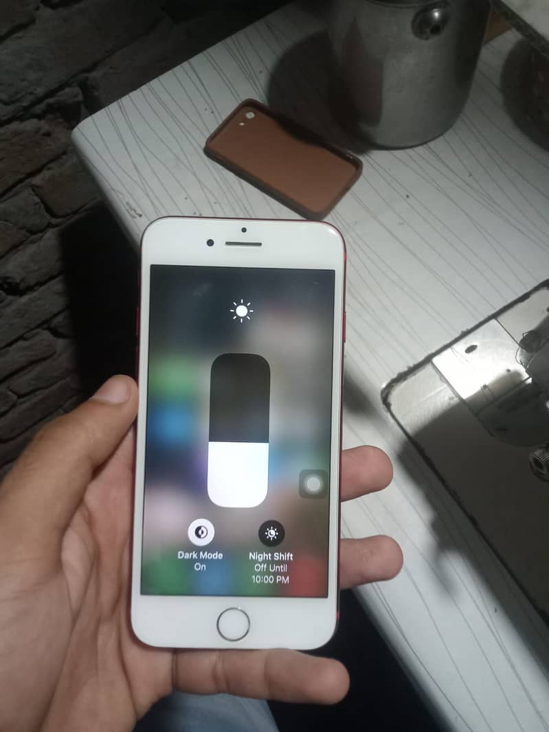 Apple iPhone 7 4