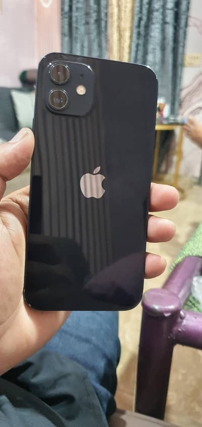 Apple iPhone 12