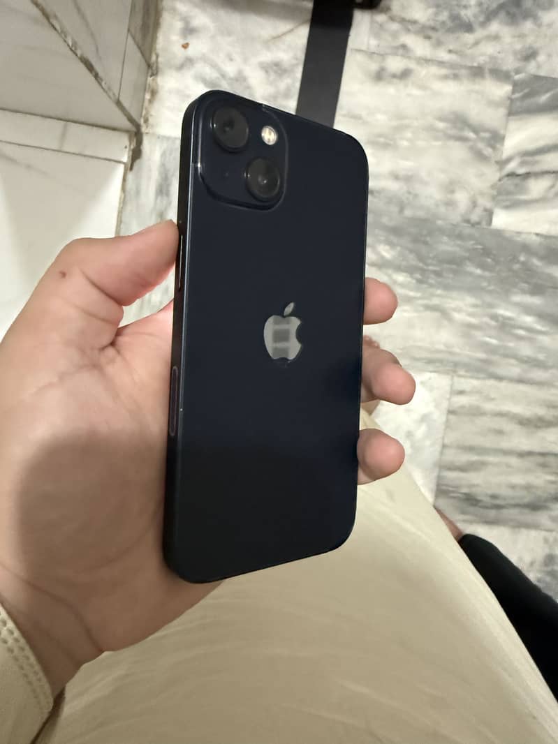 Apple iPhone 13 3