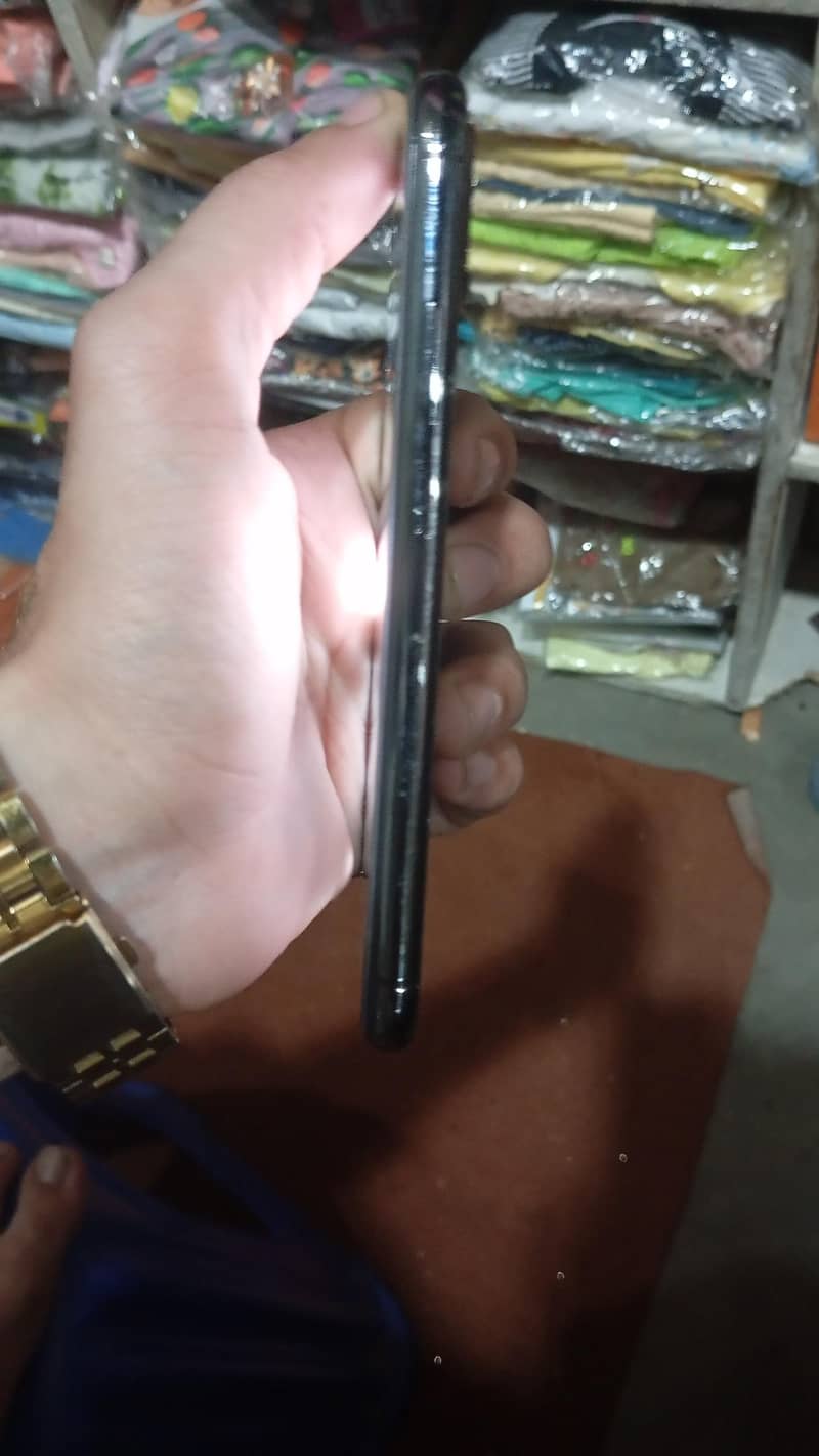 Apple iPhone X 2
