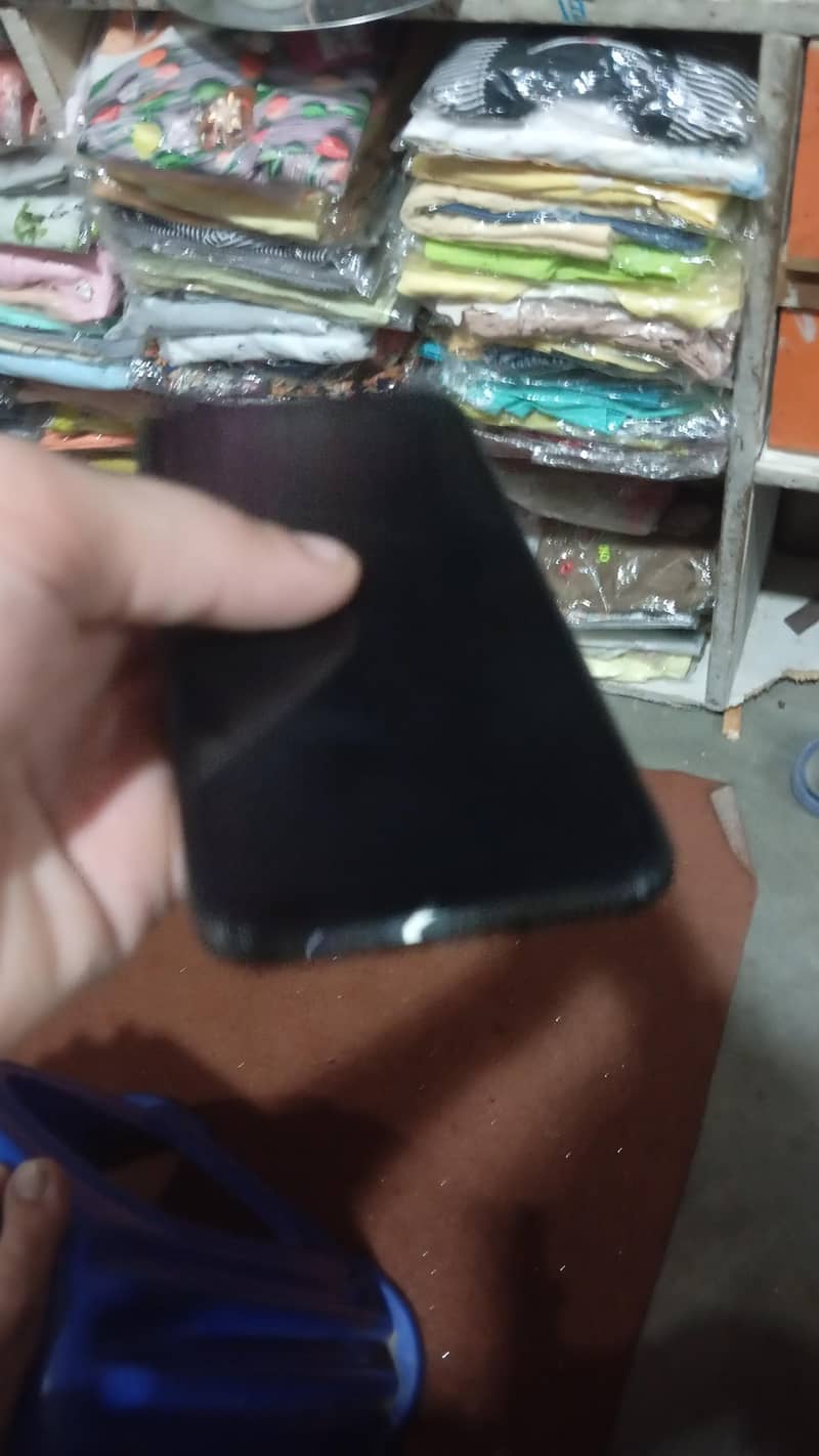 Apple iPhone X 3