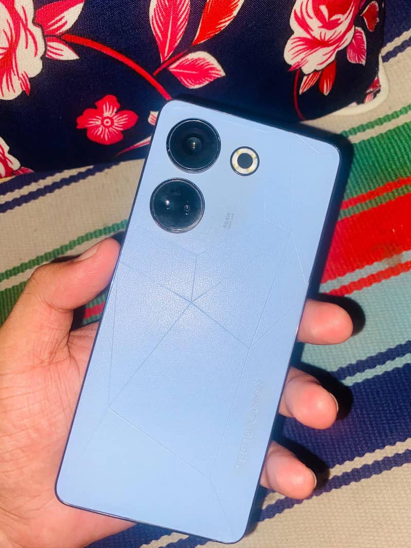 Tecno CAMON 20 0