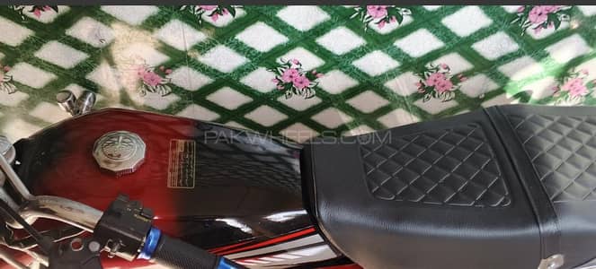 میری بائیک مکمل اوکے ہے اس میں کوئی بھی مسئلہ نہیں ہے مجھے پیسے ضرورت