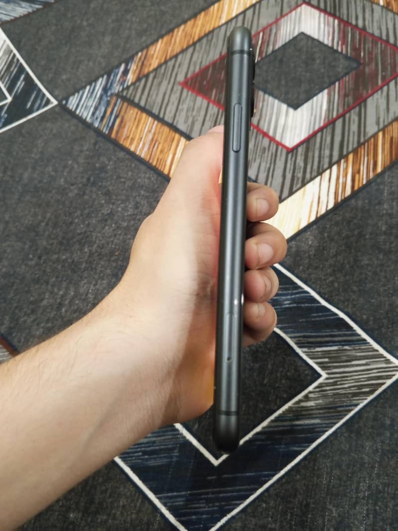 Apple iPhone 11 1