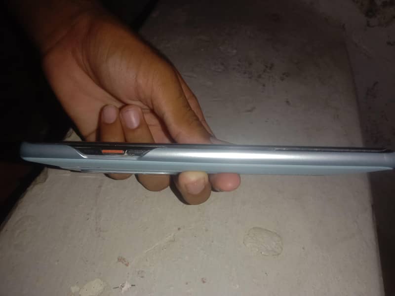 Tecno CAMON 40 Pro 4