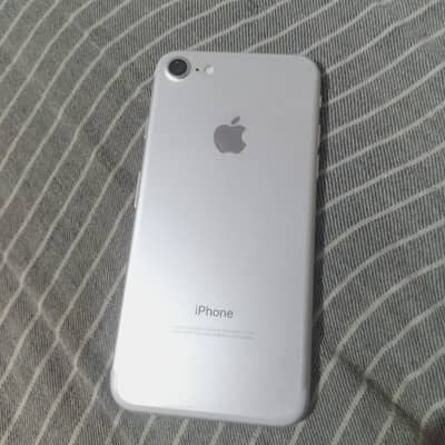 Apple iPhone 7