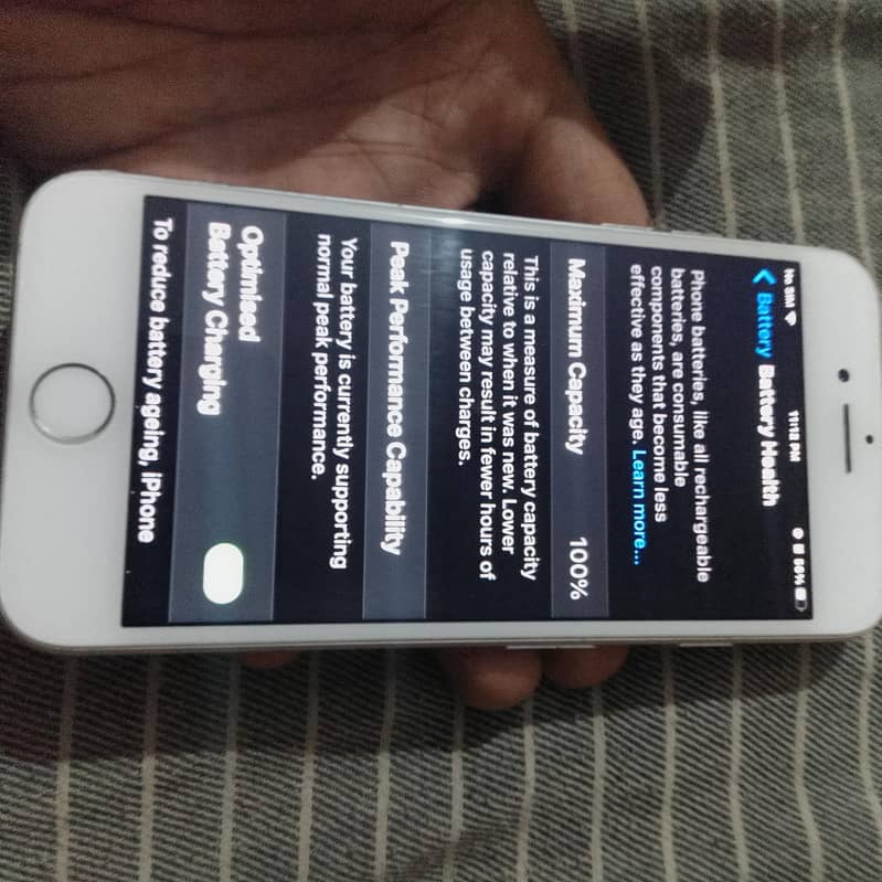 Apple iPhone 7 1