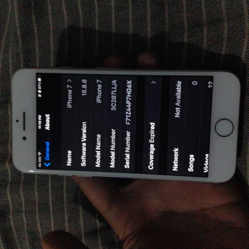 Apple iPhone 7 2