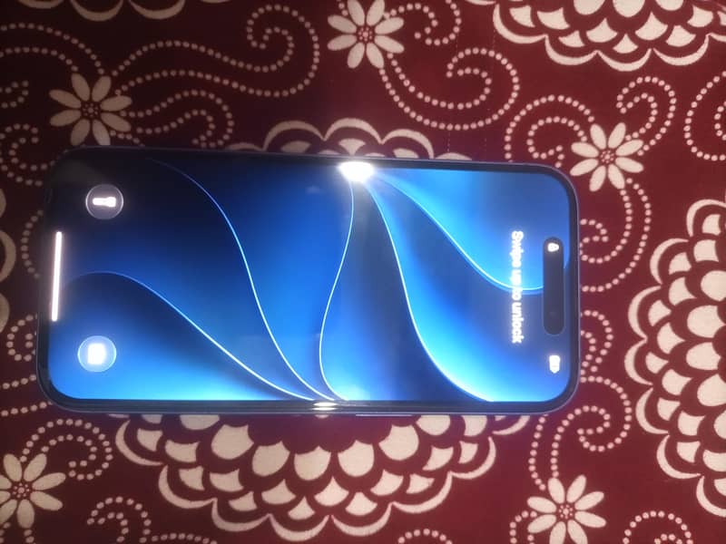 Apple iPhone 16 1