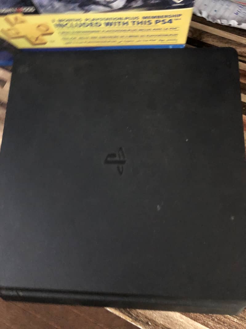 Ps4 slim 2