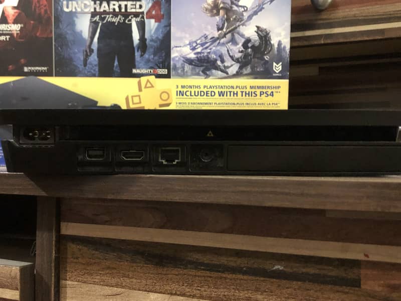 Ps4 slim 3