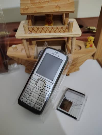 Nokia 6070, Keypad mobile phone