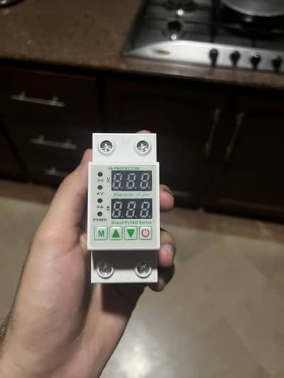 Manarat Volt-Ampere (VA) Protector