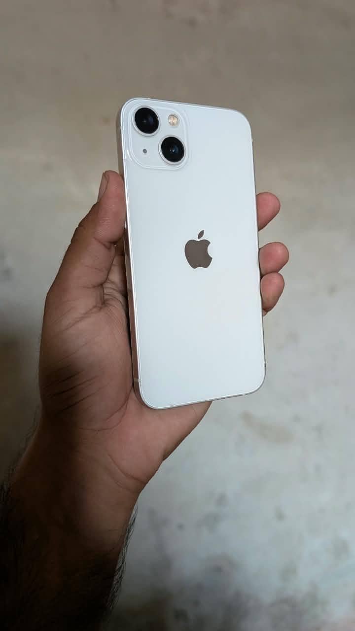 Apple iPhone 13 1