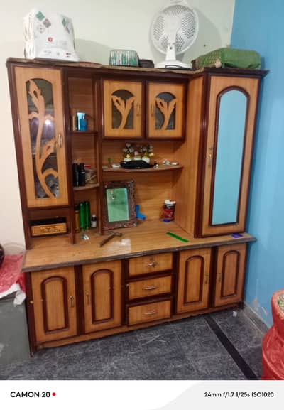 Almari For Sell