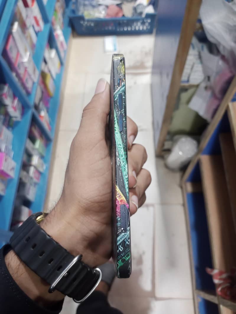 Apple iPhone 12 2