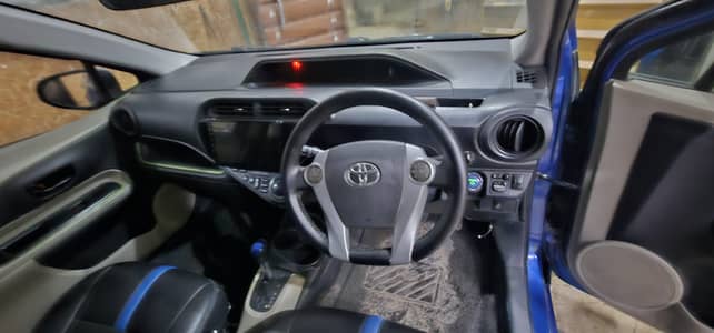 Toyota Aqua 2012
