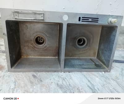 Kitchen sink double